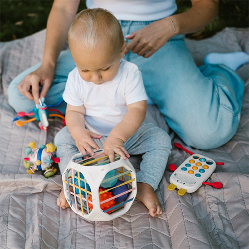 Senzorna šarena kocka-  CUBE BOX babyono 4u1, 18m+