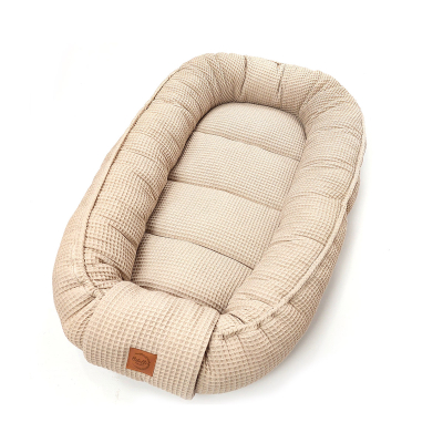 Gnijezdo za bebe SVIJETLO SMEĐI VAFLI, Betulli®